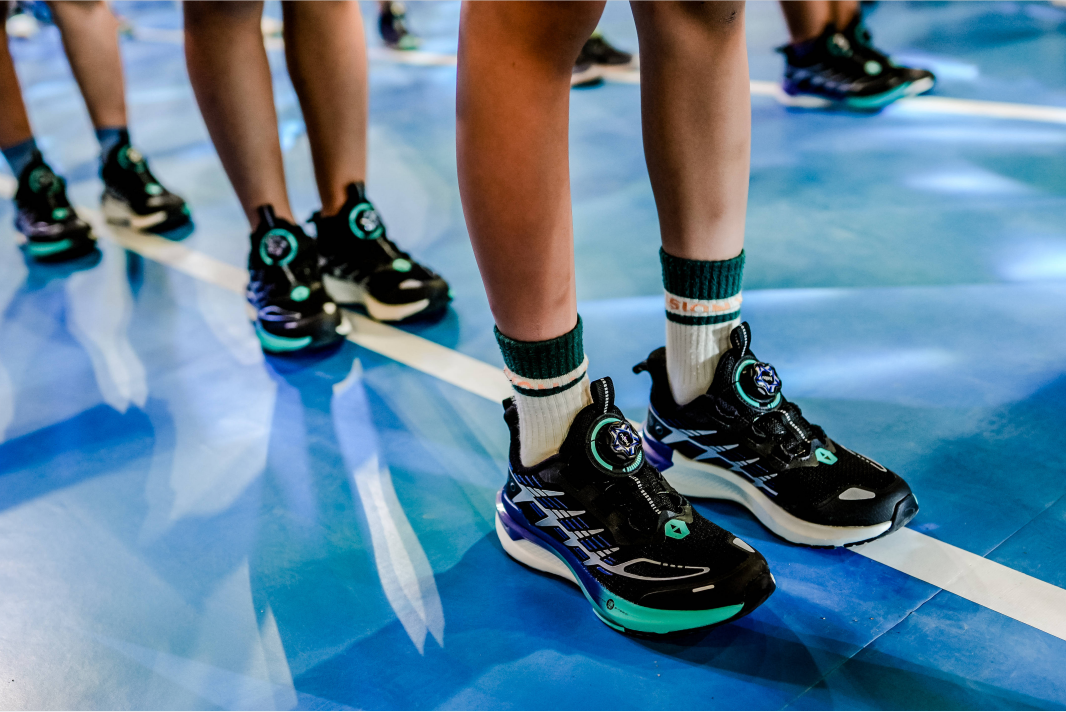 从“以我为名”到“那就看我的”李宁如何与年轻一代运动爱好者继续深化“情绪共鸣与链接”？(图1)