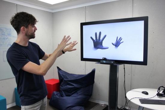 全国首个：中国移动、华为等联合打造养老院里的“隐形守护者”(图1)