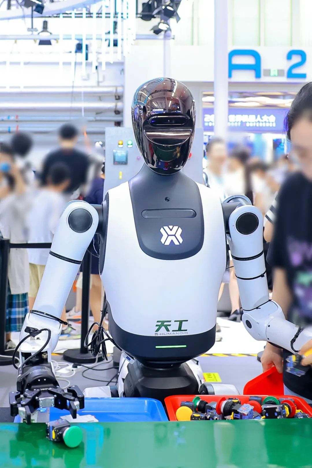 字节、大疆背景创业者推出AI运动训练APP小球圈全球榜单表现亮眼(图1)